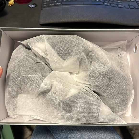 *SOLD* NEW Heels. Offers Welcome. - Picture 9 of 9